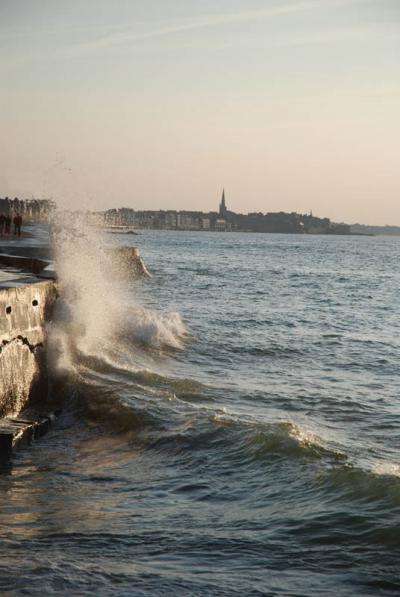 La Digue du Sillon de Saint Malo, lieux de promenade et de détente