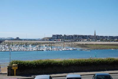 Saint Servan, son port de plaisance un lieux pour des vacances calme et paisible